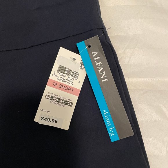 Size 12 Short (petite) Alfani navy blue Skinny Leg pants with tummy control. - Picture 4 of 6